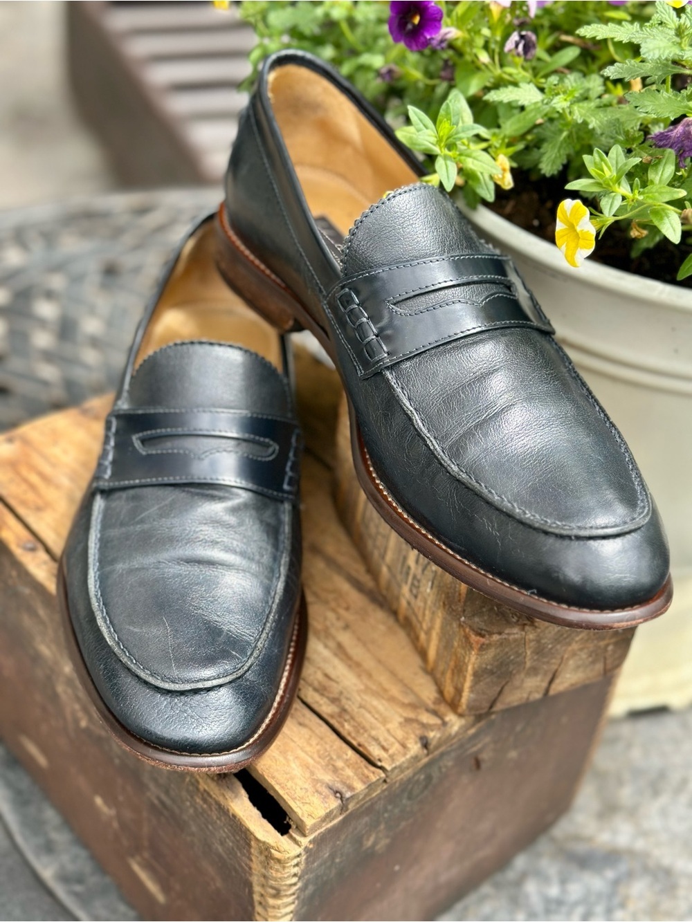 Johnston and Murphy Handcrafted Italy Deep Navy Leather Penny Loafers Mens